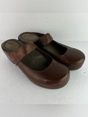 Dansko Solitaire Mary Jane Leather Clogs
